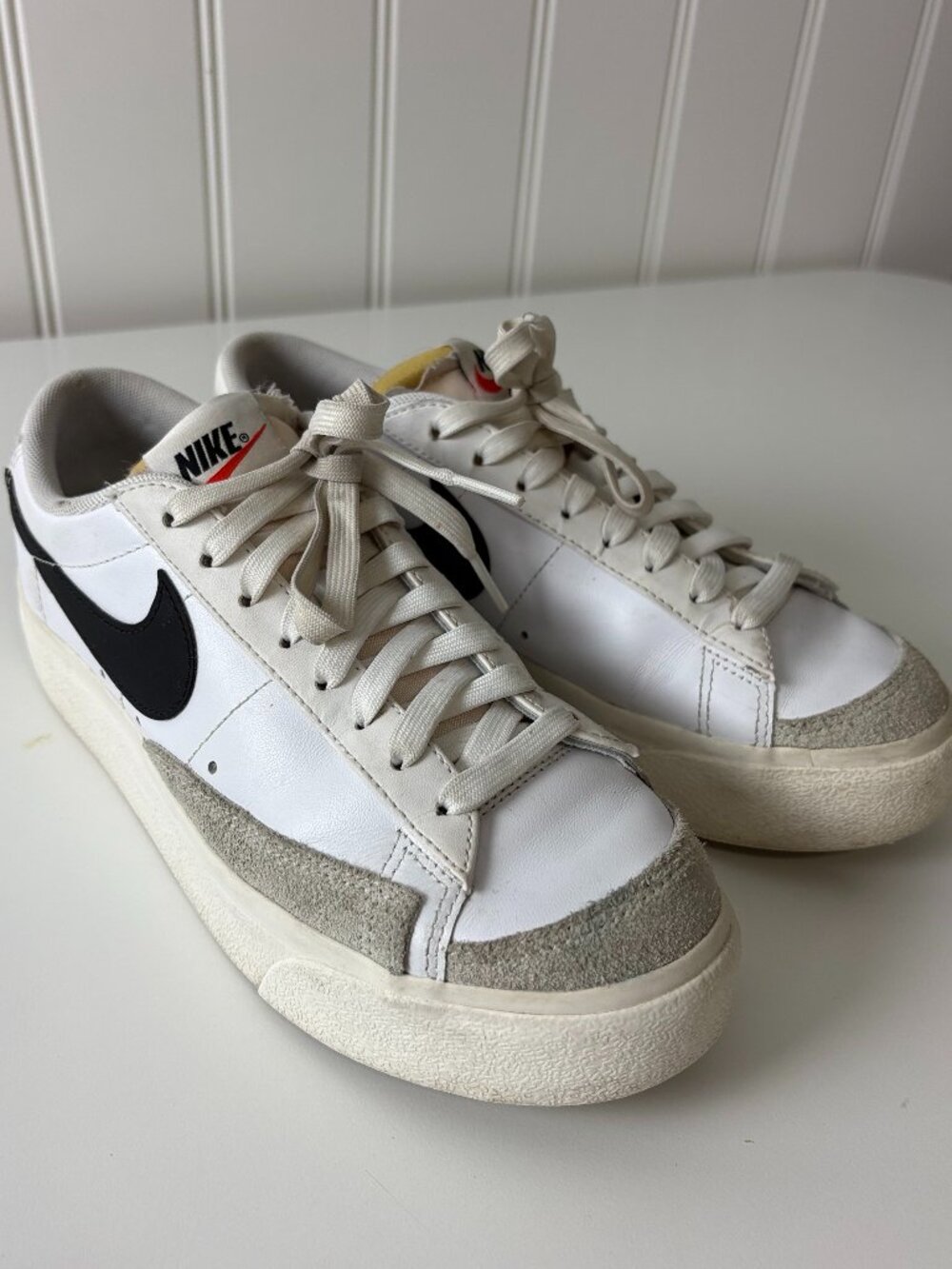 Nike Blazer Low '77 Womens size 8.5 Vintage White Black Shoes Sneakers